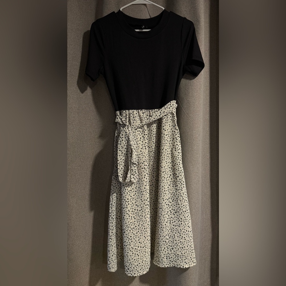 Black and White Patterned Women's Dress